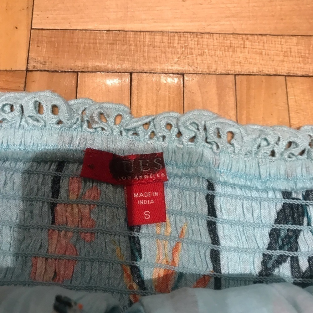 Guess off the shoulder top nwot​​​ - Picture 3 of 5